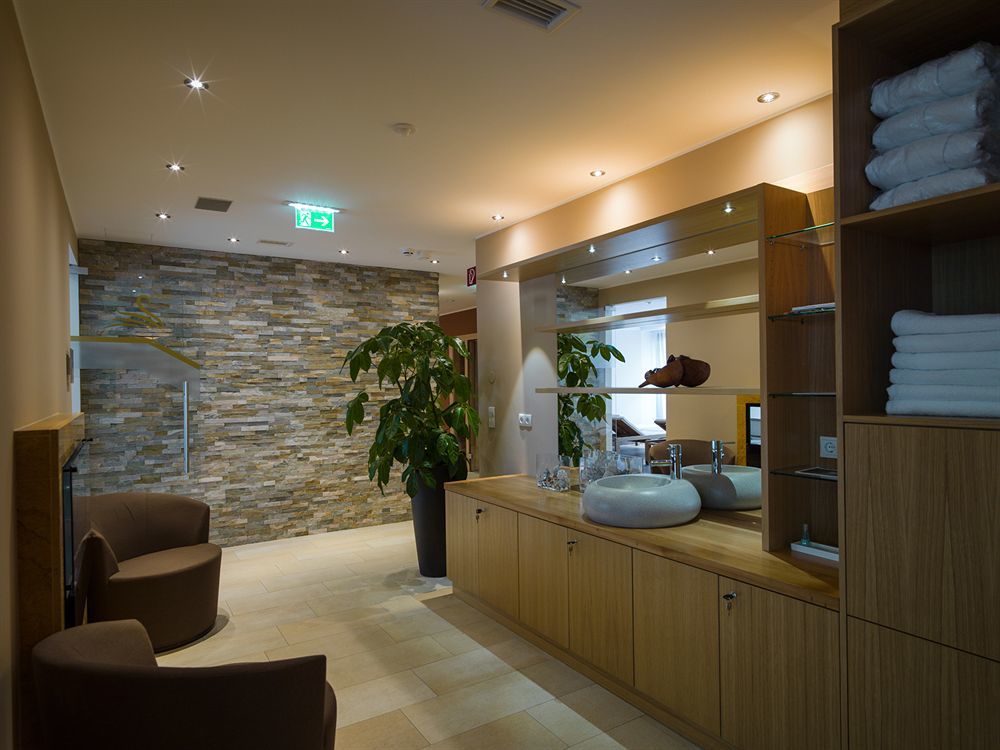 feel good Boutique Hotel Egger Krumpendorf Extérieur photo